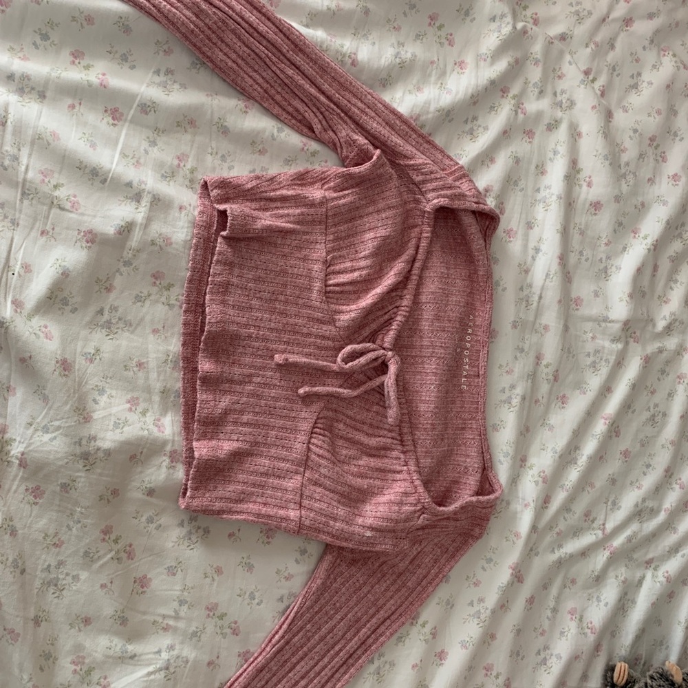 Pink Aeropostale crop top